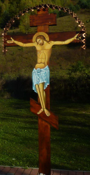 Opravený kríž a ukrižovanie Isusa Christa