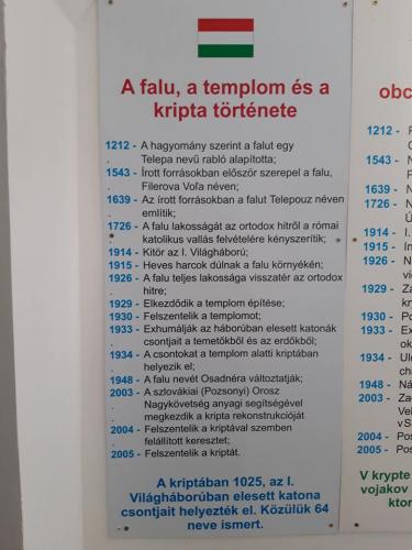 Informačná tabuľa v maďarčine.